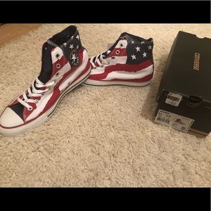 USA Man high top converse